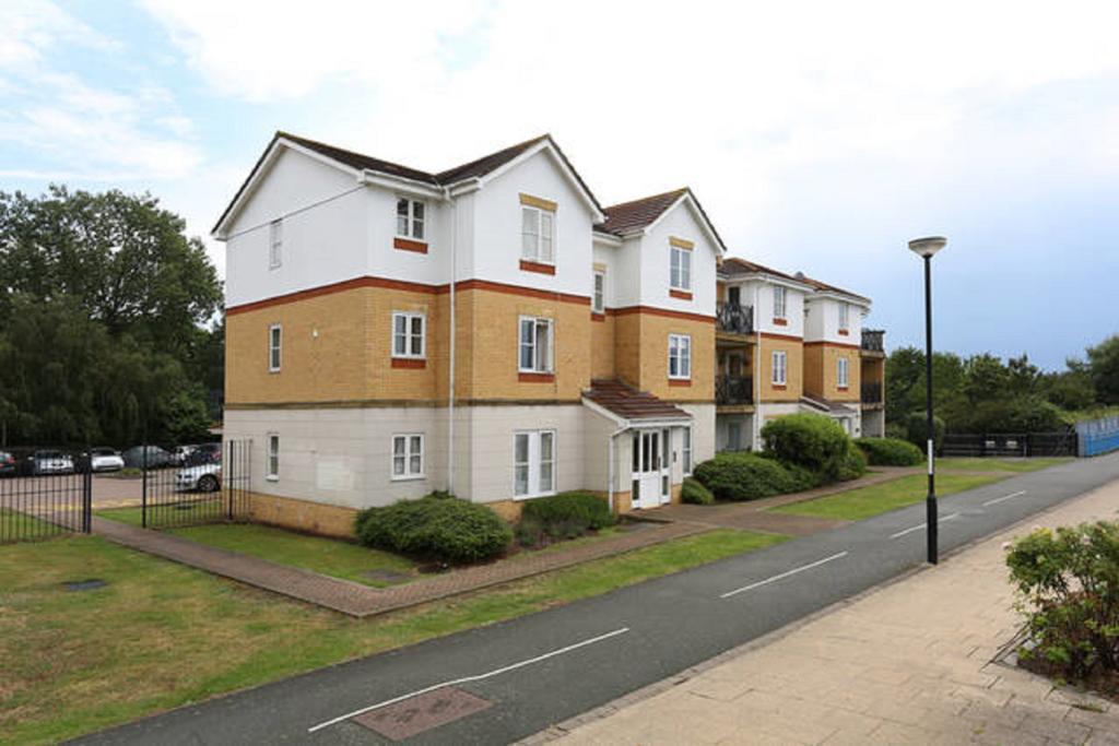 Quiet Riverside Apartment ロンドン 部屋 写真