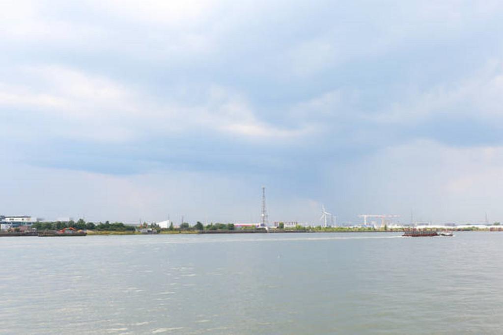 Quiet Riverside Apartment ロンドン 部屋 写真